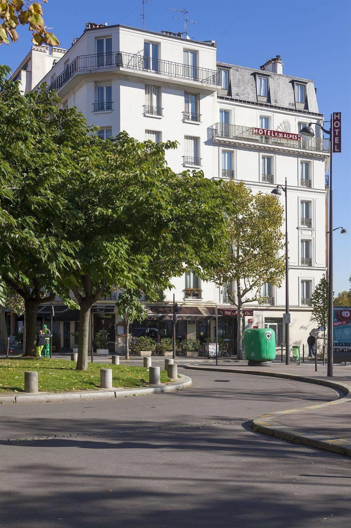 Hotel De La Place Des Alpes Paříž Exteriér fotografie
